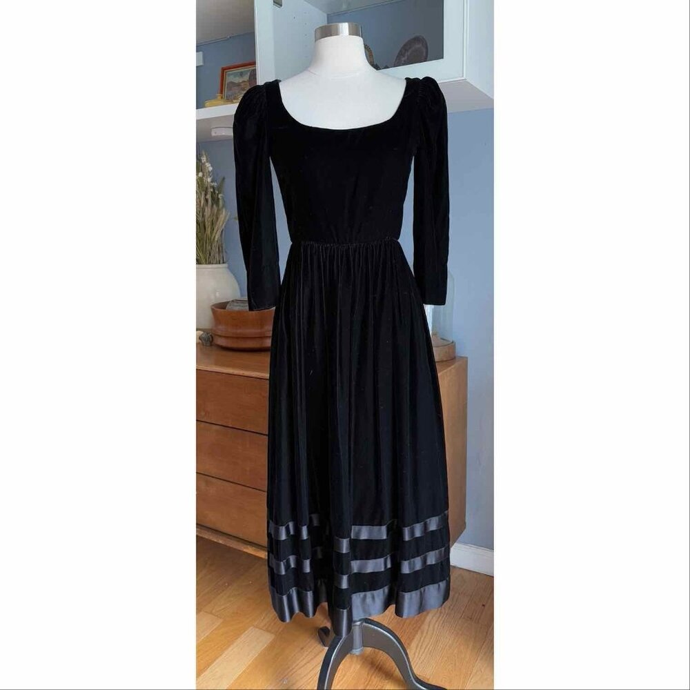 Vintage 60s Joan Leslie by Kasper Velvet Gown Midi Evening Dress Black XS/S